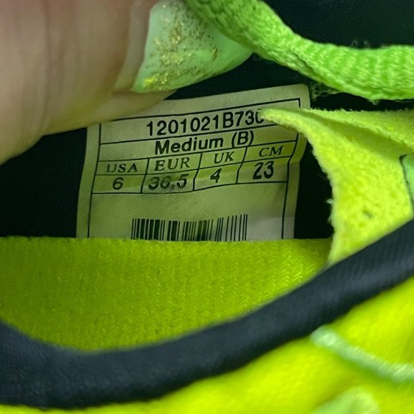 Brooks Women's Neon Yellow Pure Connect Sneakers Running Shoes Size 6 - Picture 3 of 11